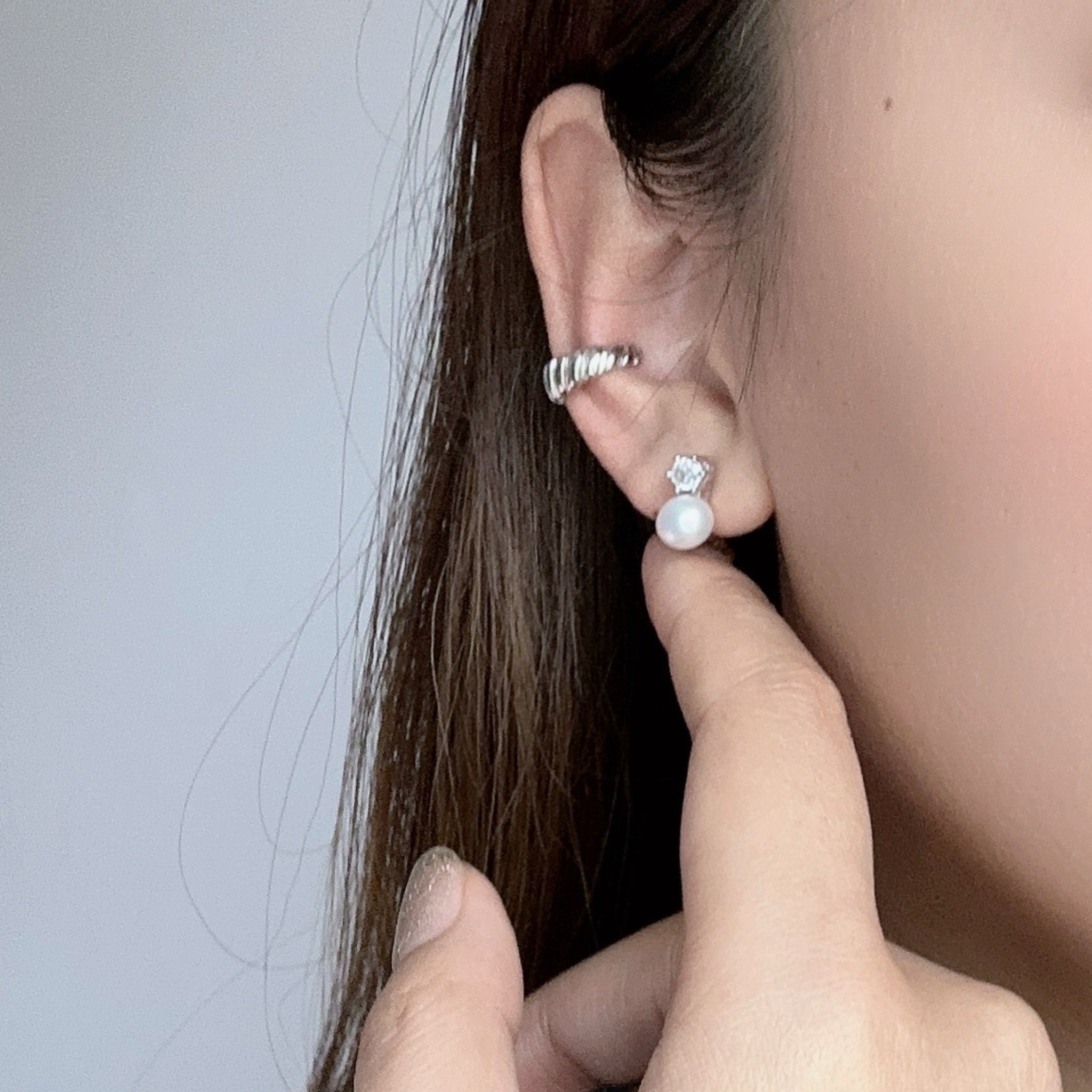 Silver Pearlstud clip-on earrings by SOMIY – pain-free non-pierced jewelry for everyday wear