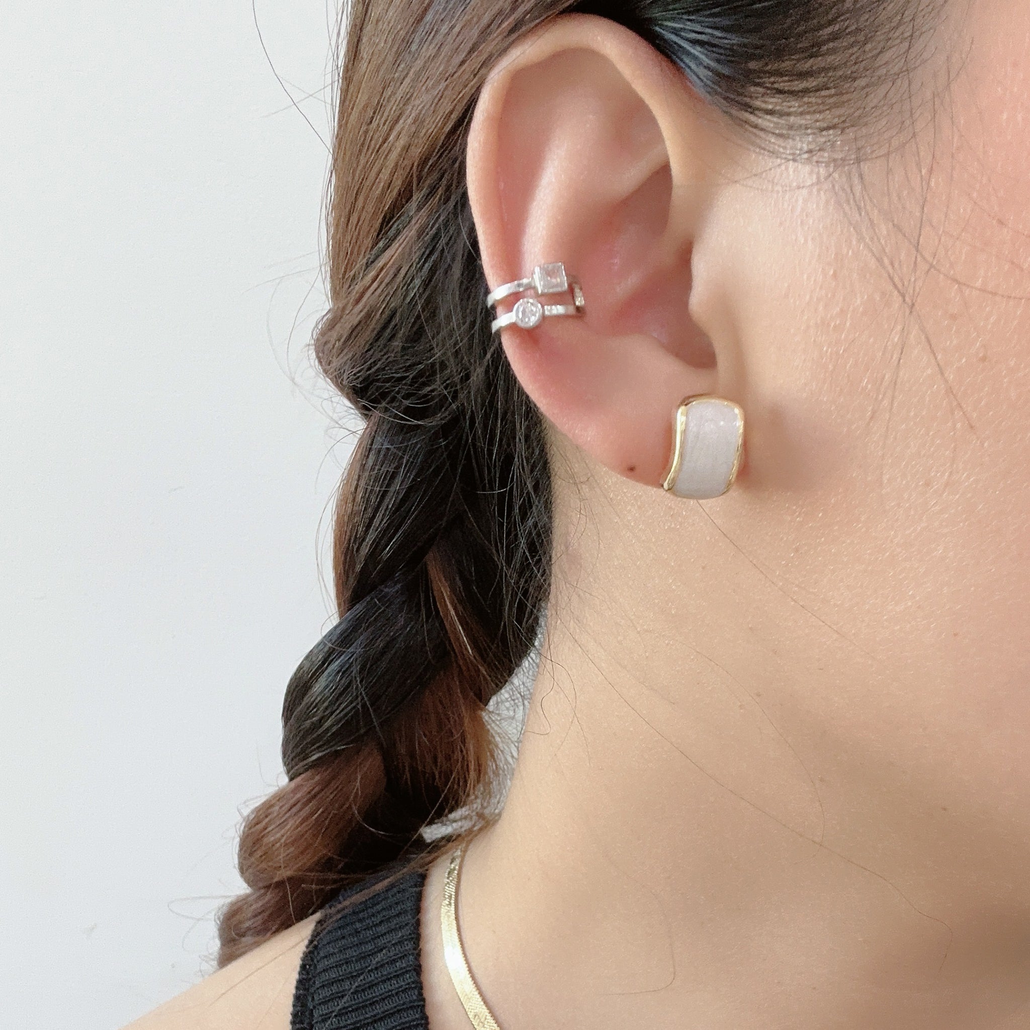 Goldstud clip-on earrings by SOMIY – pain-free non-pierced jewelry for everyday wear