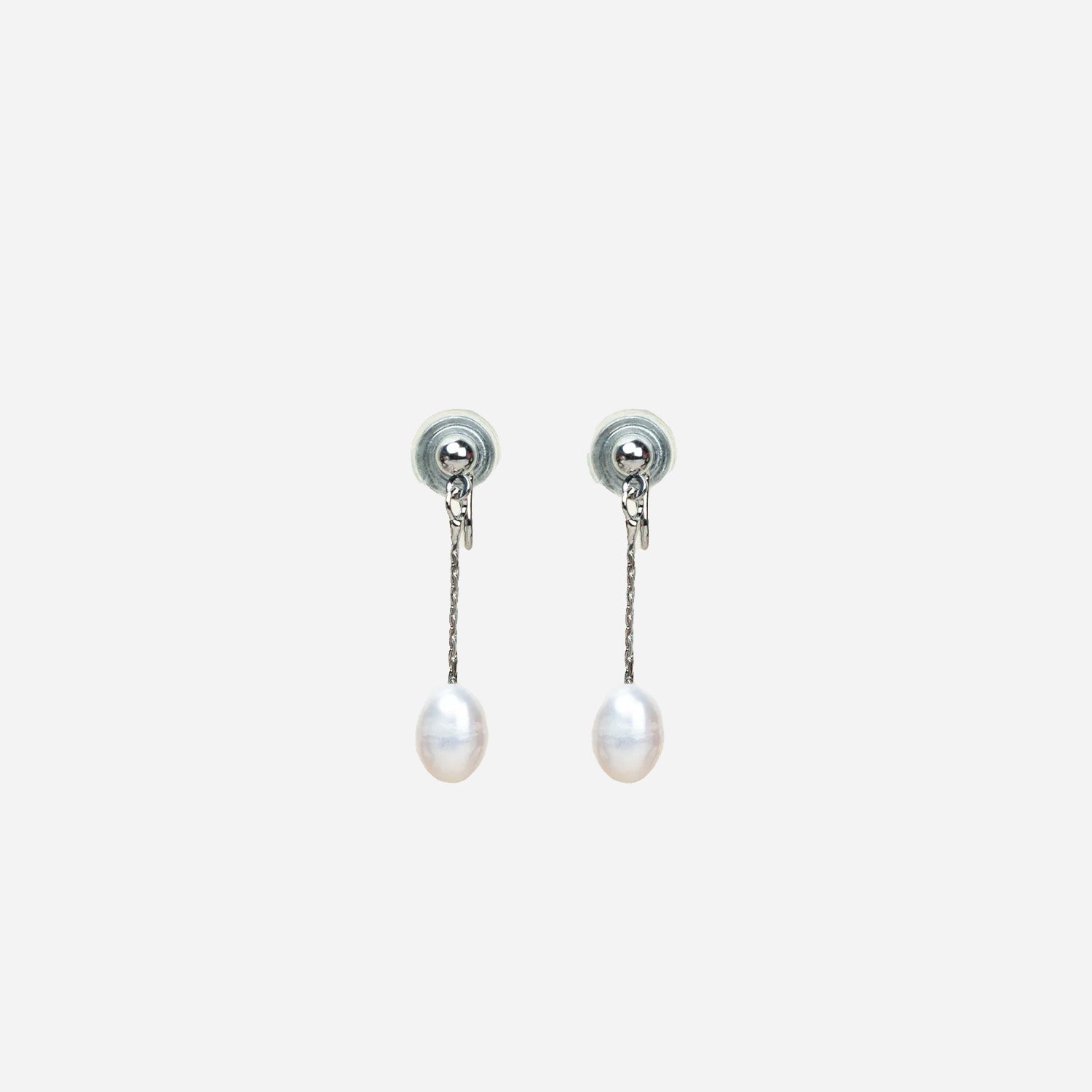 Silver Pearlclip-on earrings by SOMIY – pain-free non-pierced jewelry for everyday wear