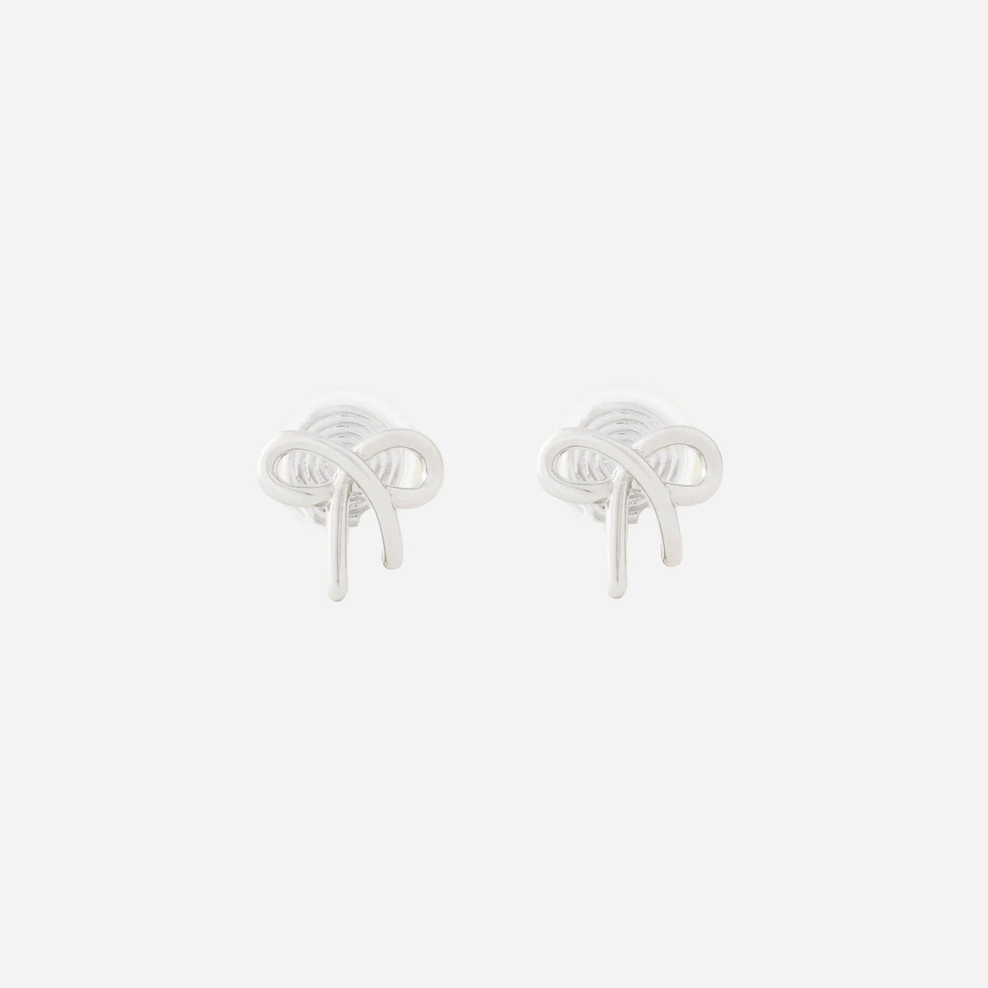 clip-on earrings by SOMIY – pain-free non-pierced jewelry for everyday wear