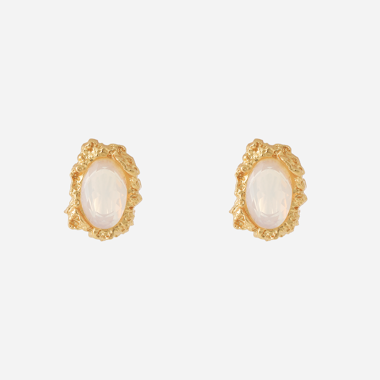 Gold Pearl Resin Crystalstud clip-on earrings by SOMIY – pain-free non-pierced jewelry for everyday wear