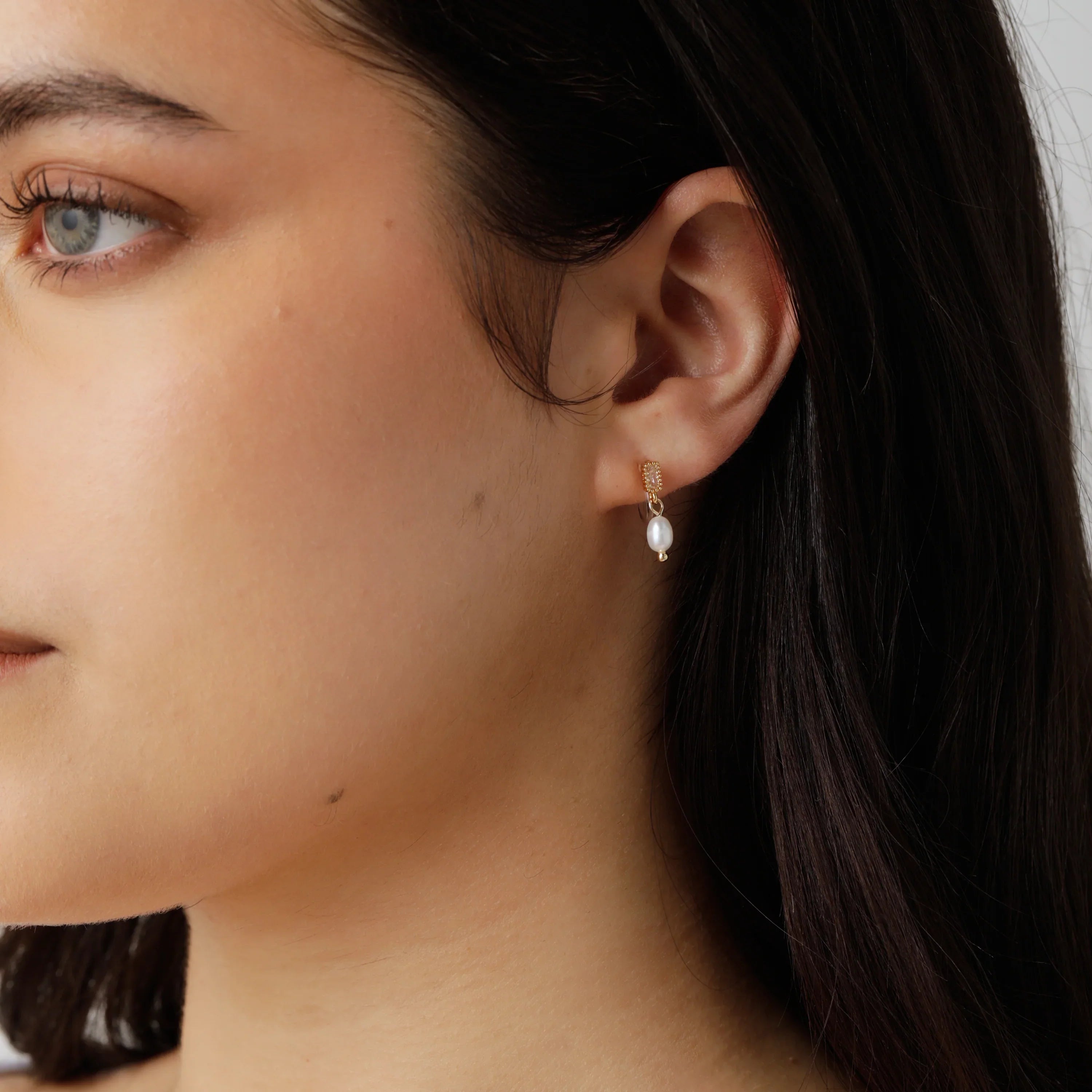 Pearldangle clip-on earrings by SOMIY – pain-free non-pierced jewelry for everyday wear