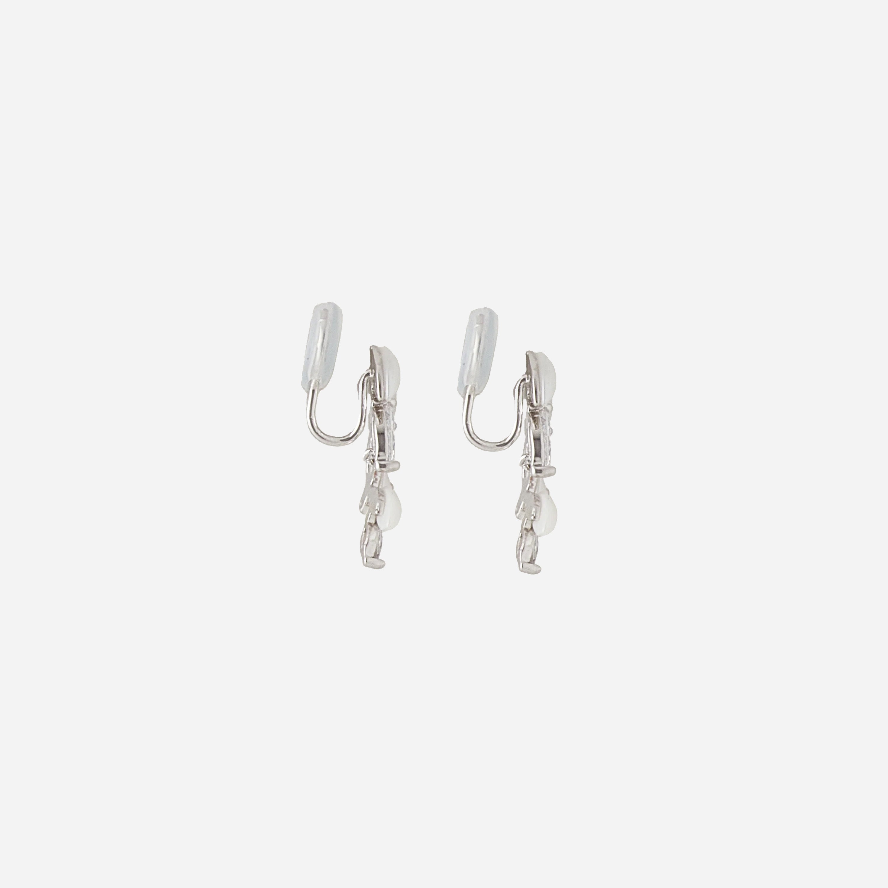 clip-on earrings by SOMIY – pain-free non-pierced jewelry for everyday wear
