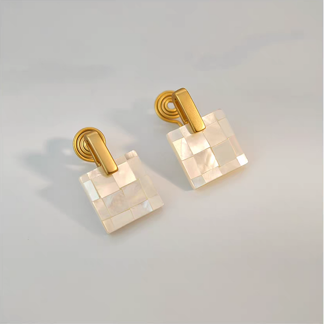 Gold Pearl Resinstud clip-on earrings by SOMIY – pain-free non-pierced jewelry for everyday wear