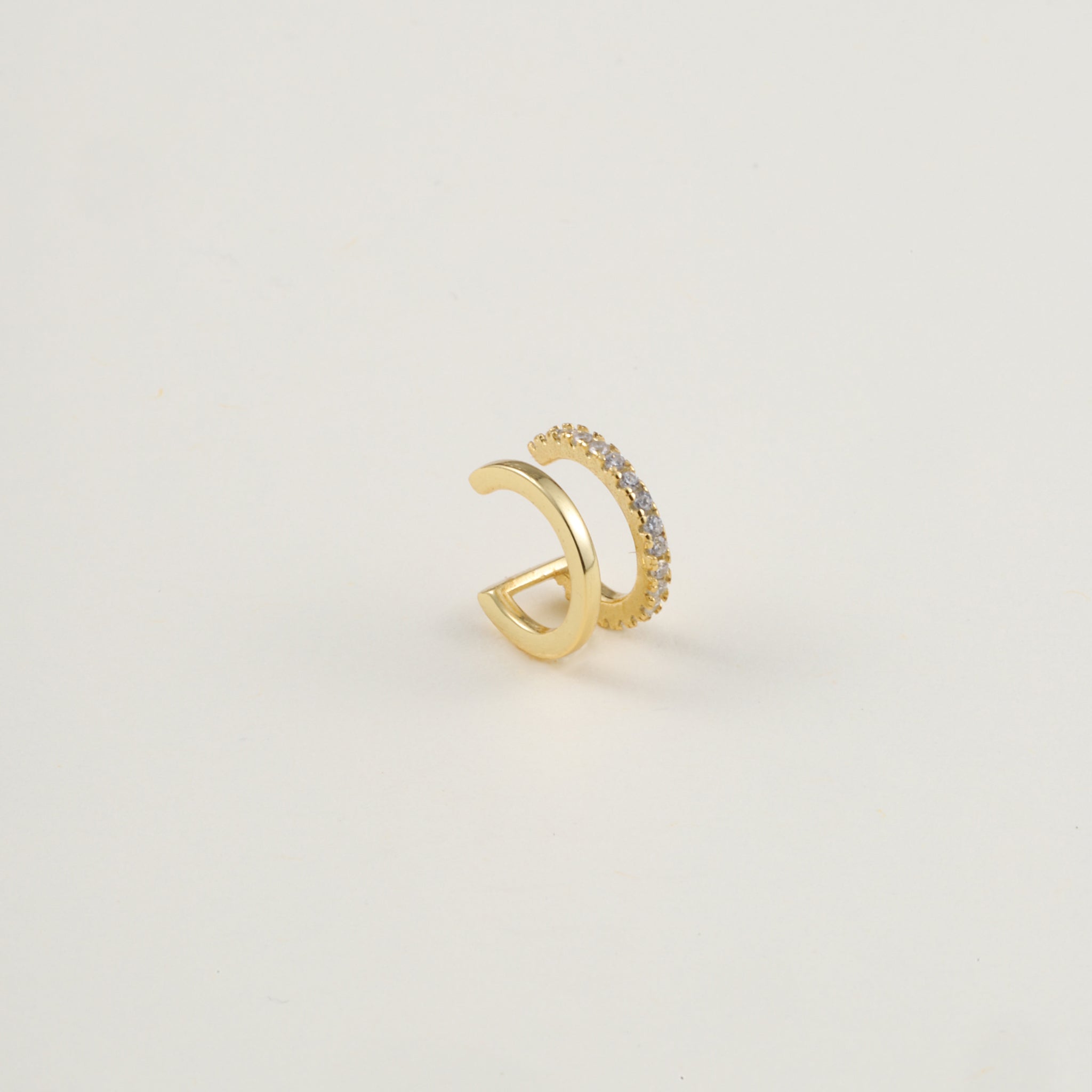 ear cuff by SOMIY – modern non-pierced jewelry for all-day comfort