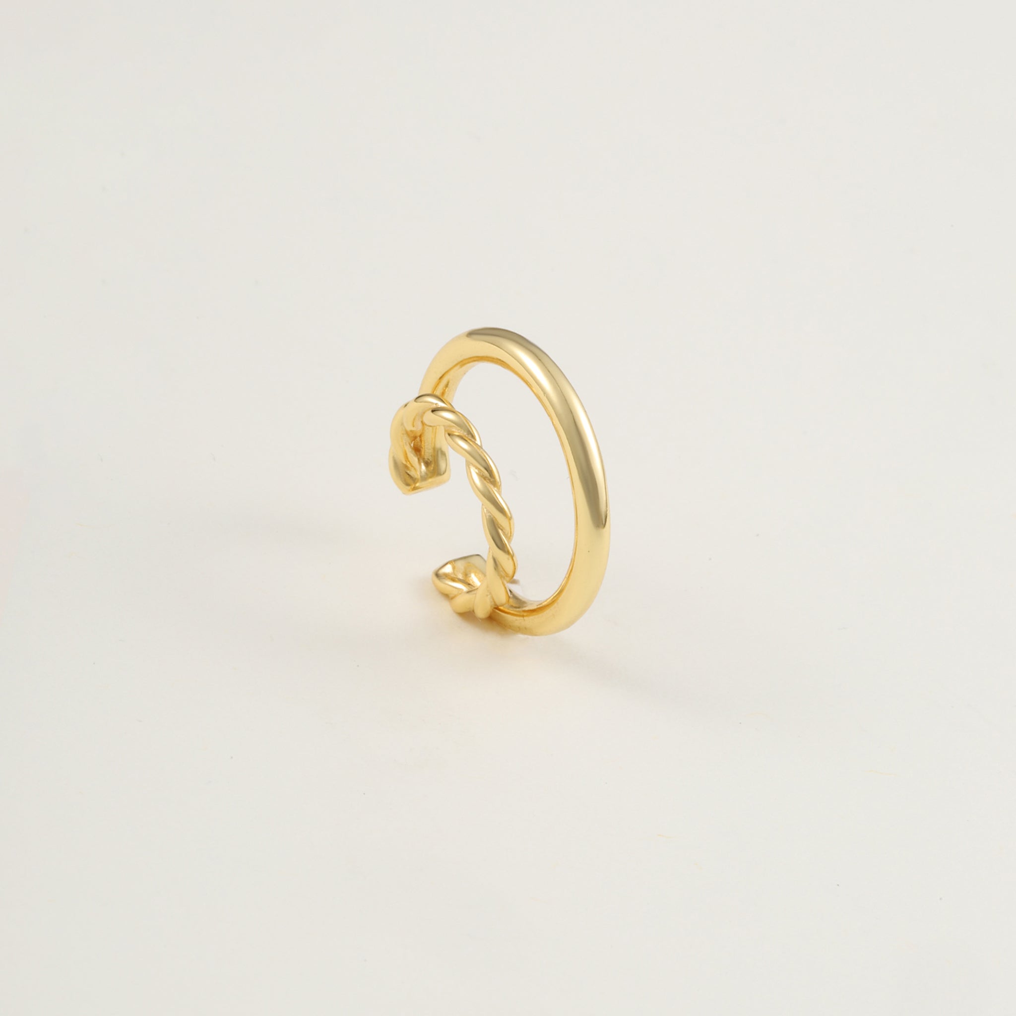 ear cuff by SOMIY – modern non-pierced jewelry for all-day comfort