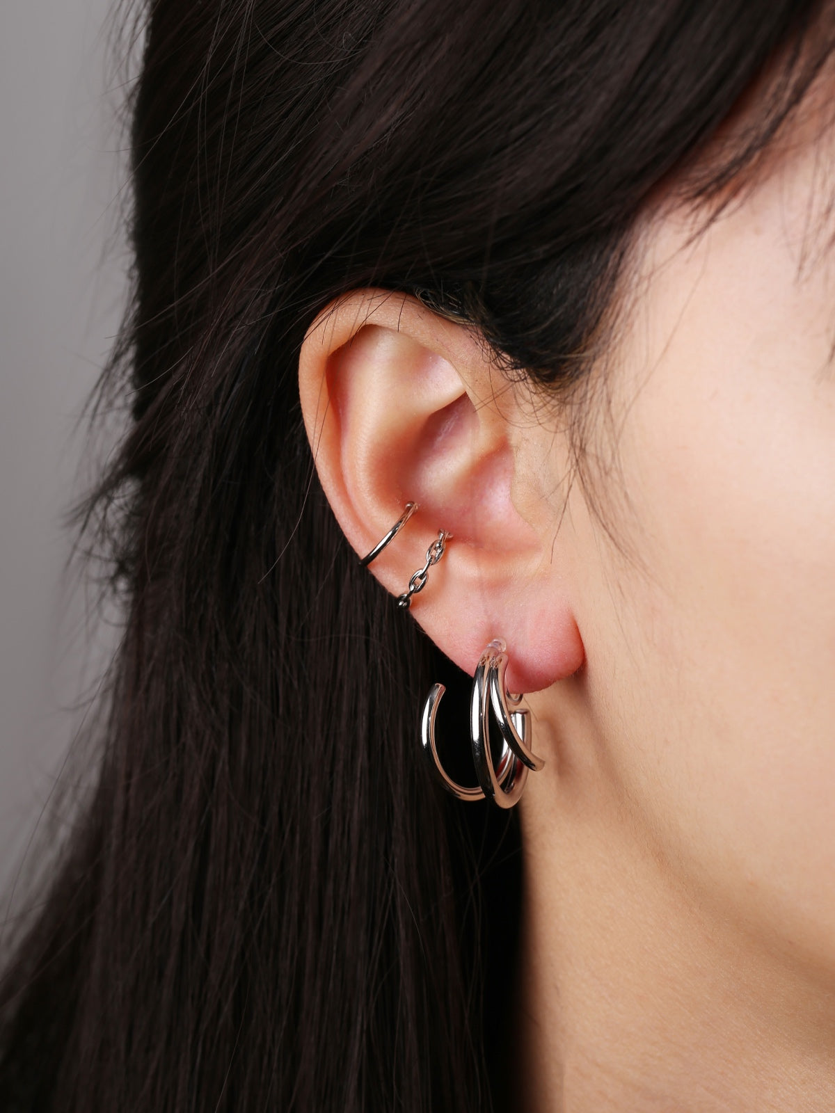 ear cuff by SOMIY – modern non-pierced jewelry for all-day comfort