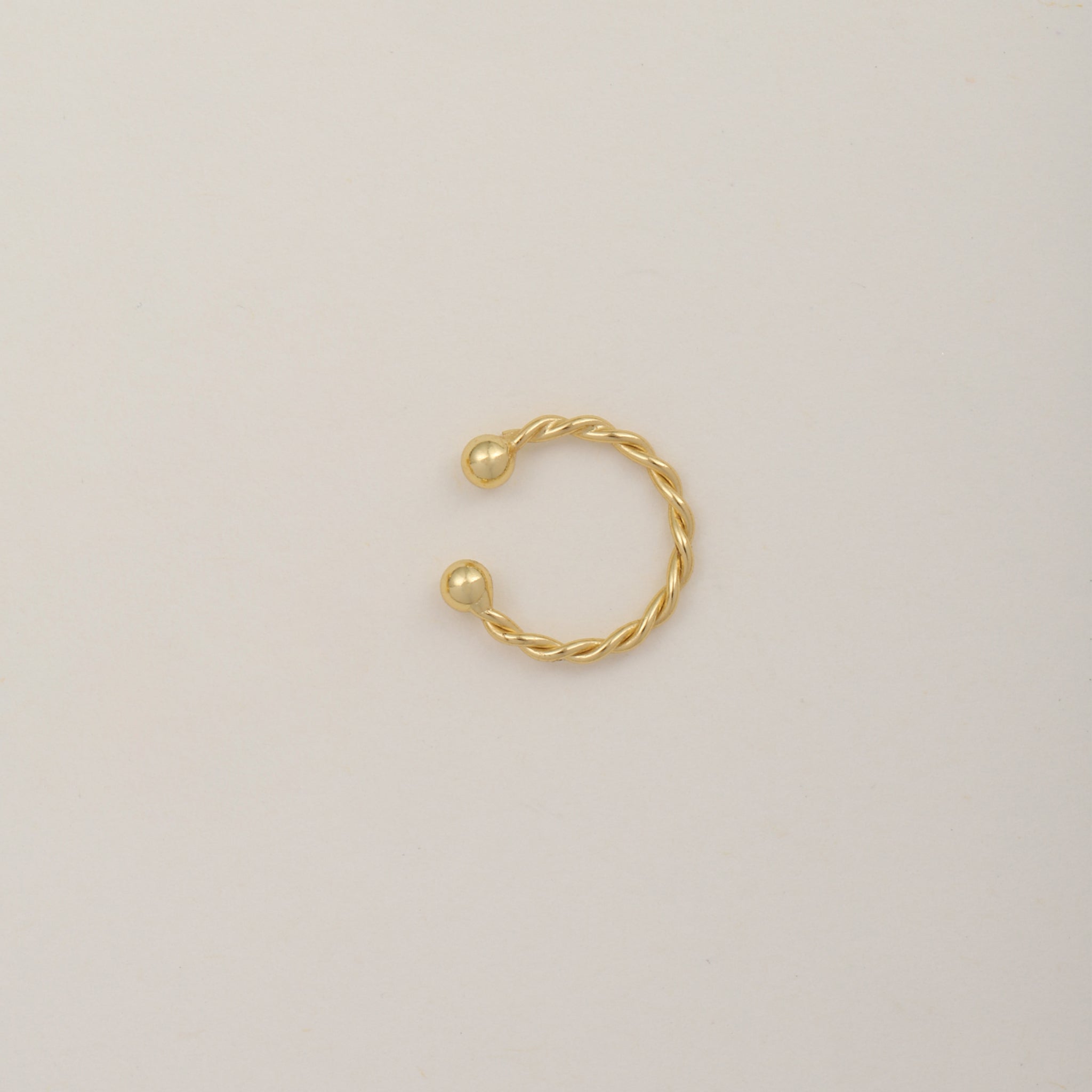 ear cuff by SOMIY – modern non-pierced jewelry for all-day comfort