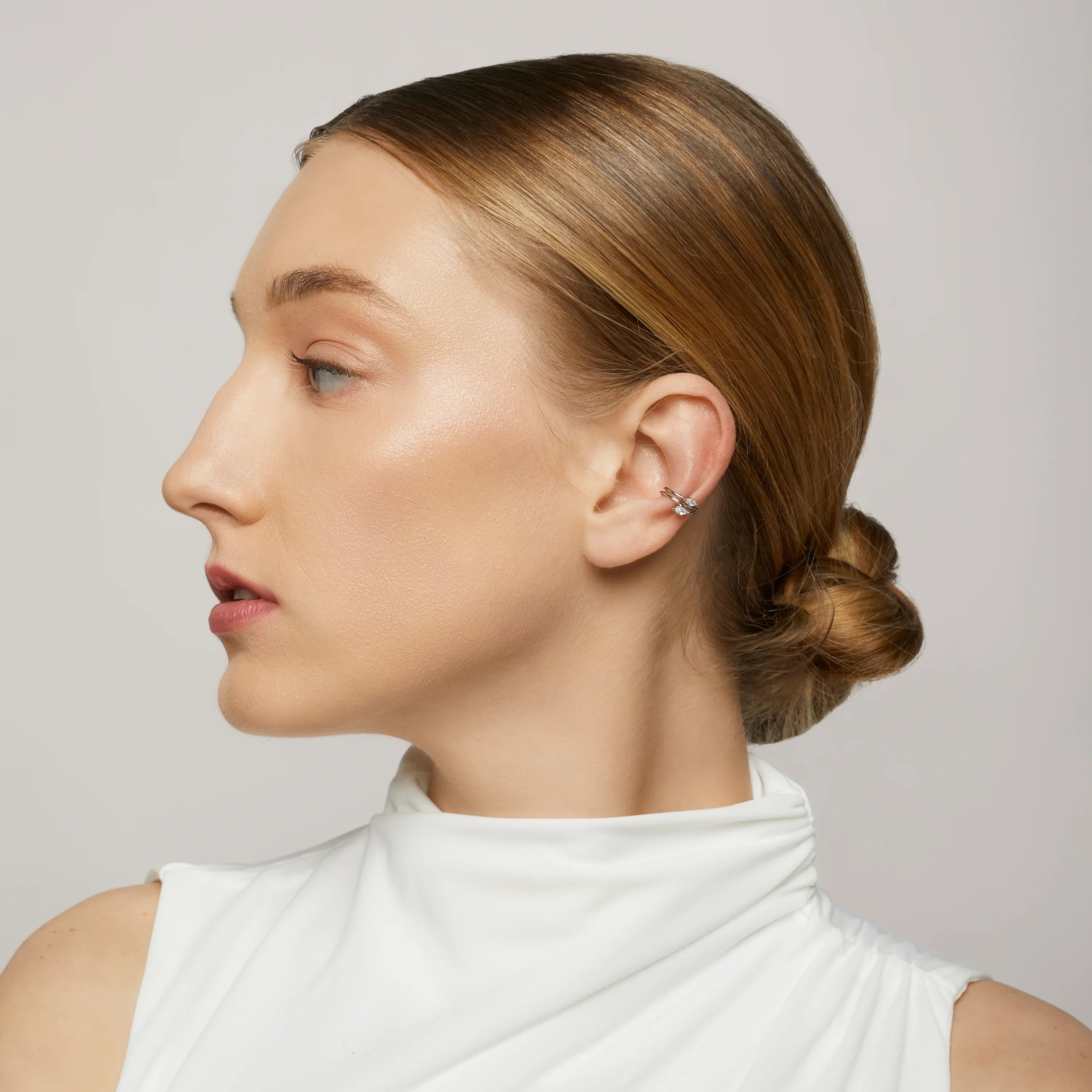 ear cuff by SOMIY – modern non-pierced jewelry for all-day comfort