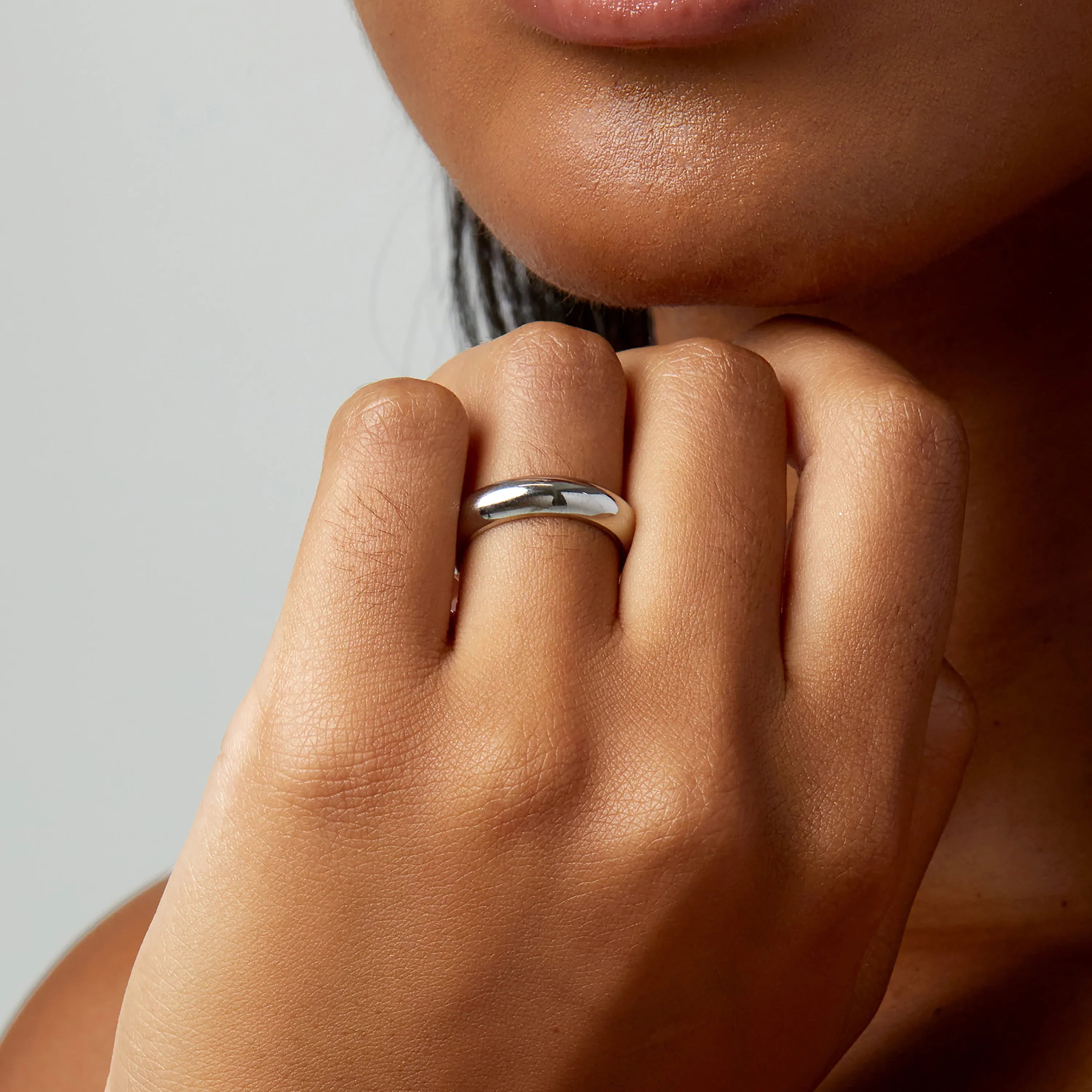 adjustable ring by SOMIY – elegant minimalist jewelry for everyday wear