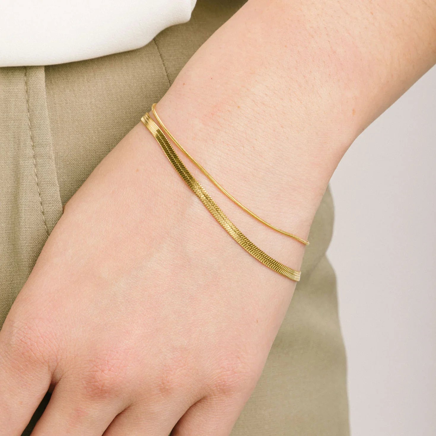 bracelet by SOMIY – elegant adjustable jewelry for daily comfort