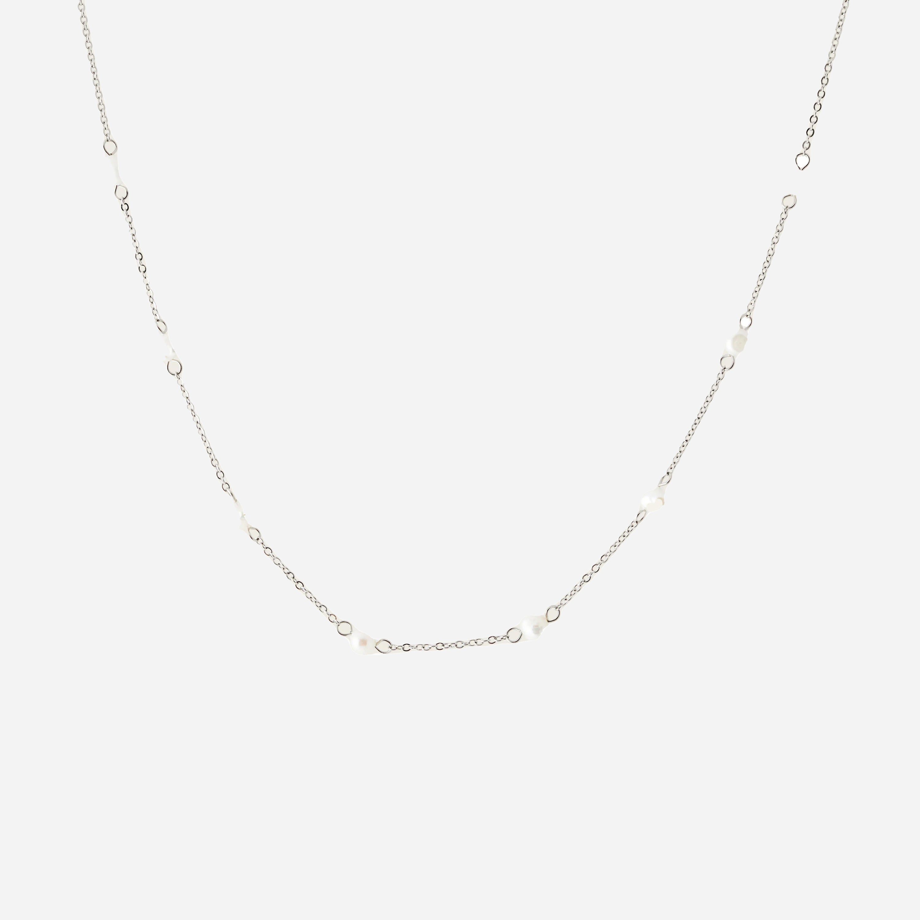 Pearlnecklace by SOMIY – minimalist jewelry that pairs with our clip-on earrings