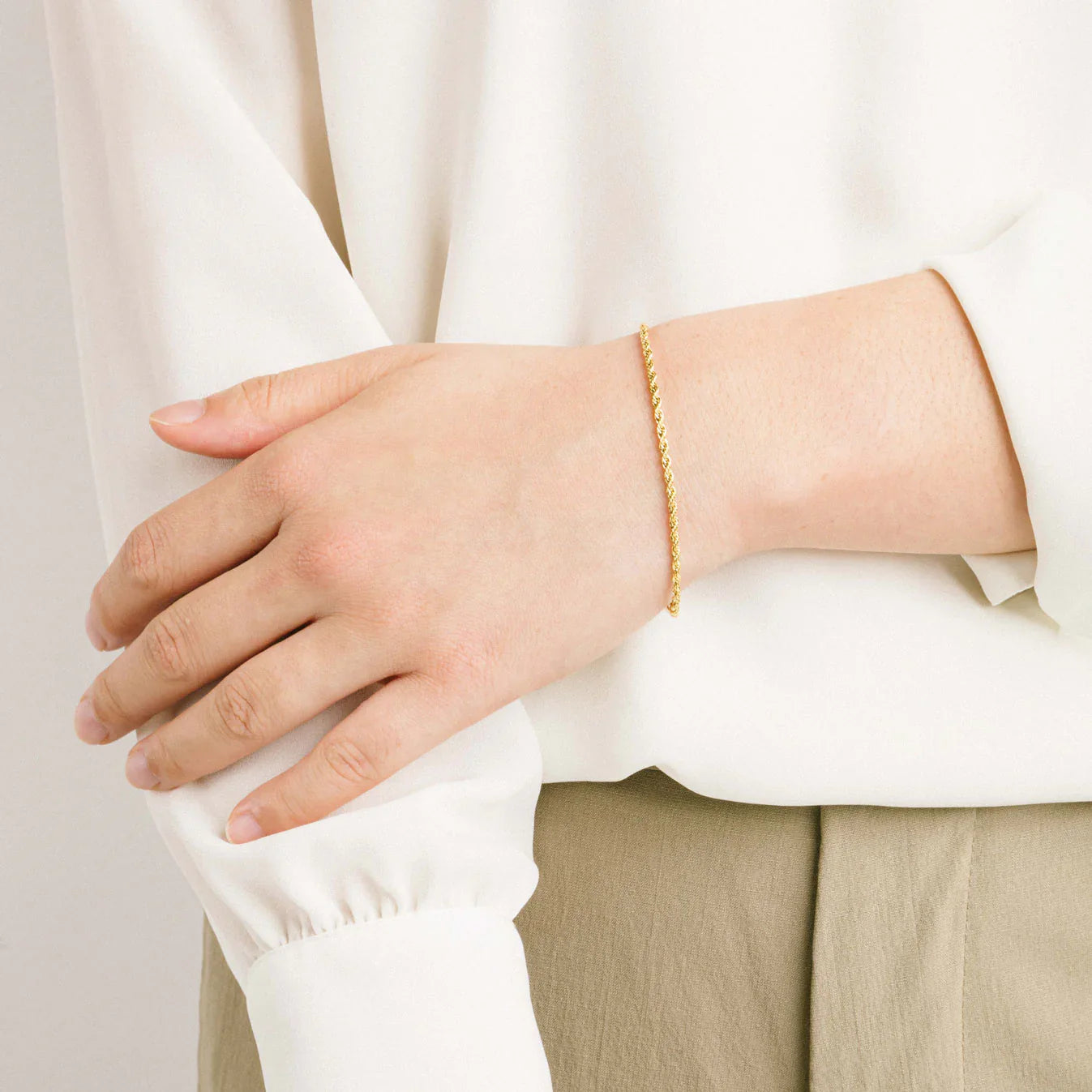 bracelet by SOMIY – elegant adjustable jewelry for daily comfort