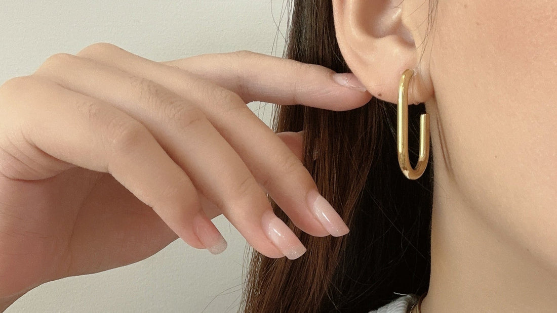 Oval Clip-On Hoop Earrings - Gold - SOMIY