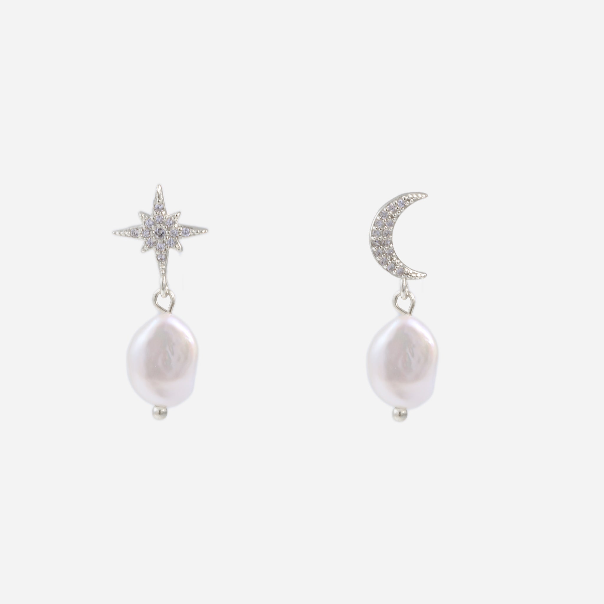 Gold Pearlclip-on earrings by SOMIY – pain-free non-pierced jewelry for everyday wear