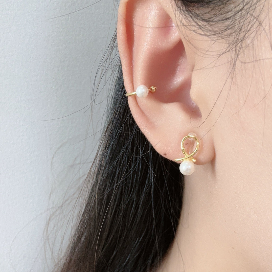 Gold Silver Pearl CZear cuff by SOMIY – modern non-pierced jewelry for all-day comfort
